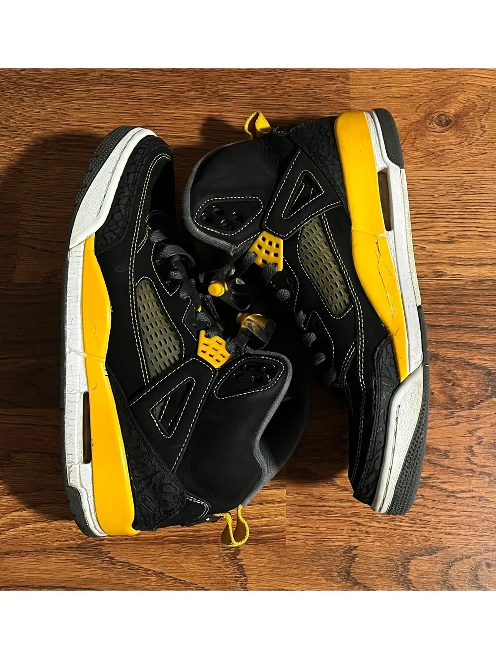 Jordan Spizike Black University Gold Sneakers Size 9